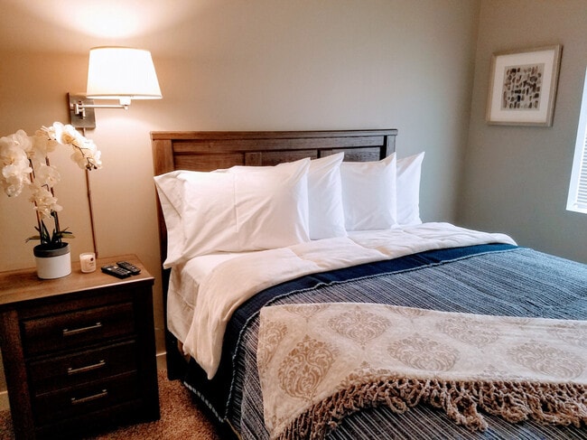 Building Photo - 1331 Winona Ct