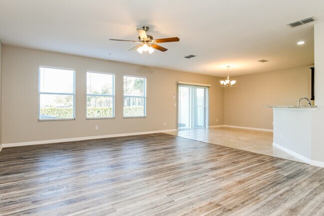 Foto del edificio - 226 White Dogwood Ln