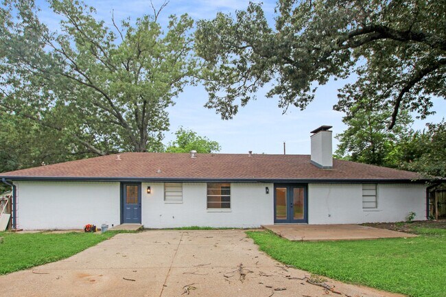 Foto del edificio - Almost Ready! Stunning 4-bedroom, 2-bath b...