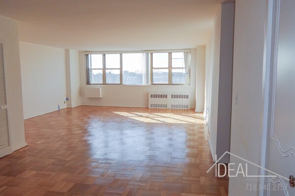 Primary Photo - 455 Ocean Pkwy