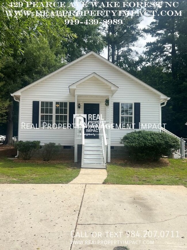 Building Photo - 429 Pearce Ave