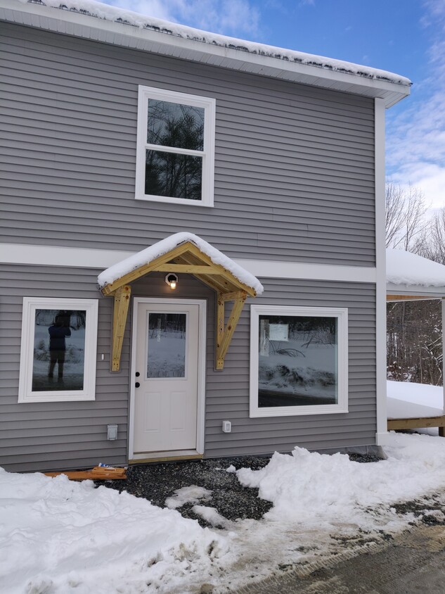 Front entrance - 39 Center of Town Rd