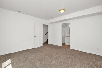 Building Photo - 2070 N 650 W