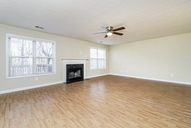 Building Photo - 300 Kentshire Pl NW