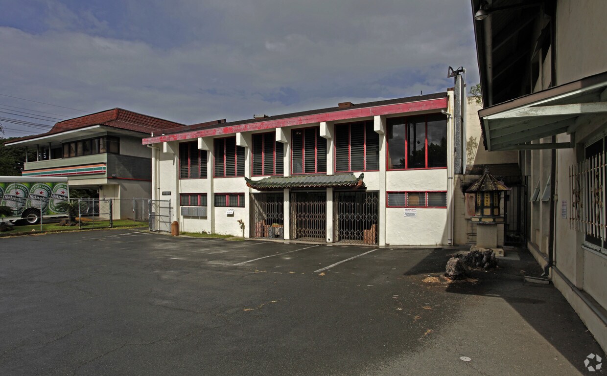 Building Photo - 1612-1616 Nuuanu Ave