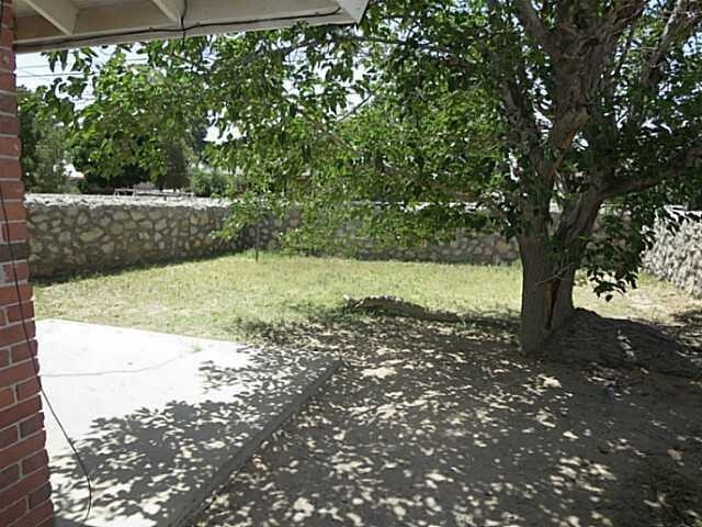 Building Photo - 8626 Mettler Dr