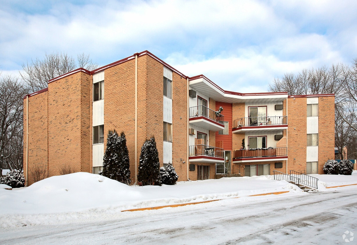 Suite Liv’n on 15th SW Apartments Willmar, MN