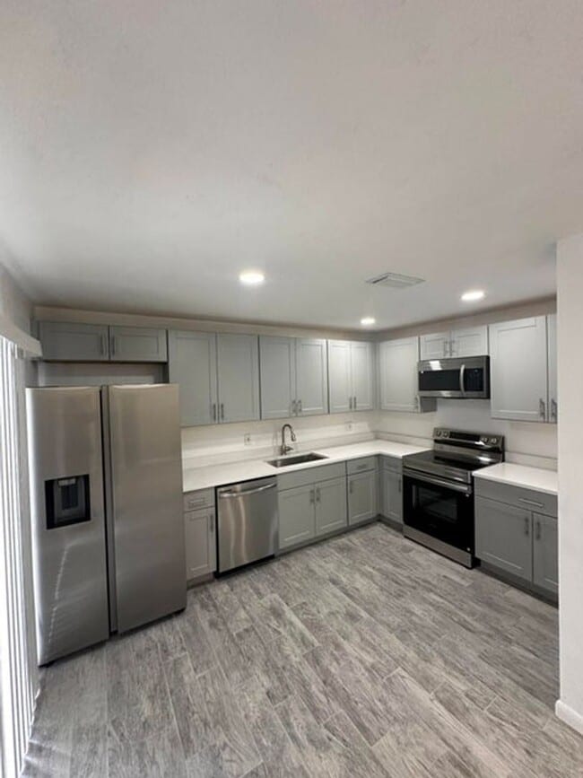 Building Photo - 6955 NW 18th St