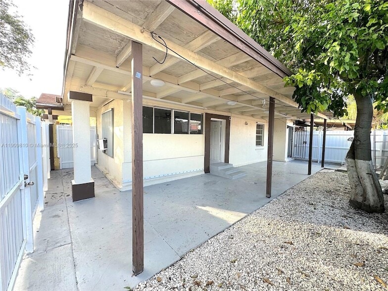 Photo - 4763 NW 3RD St Unit 2