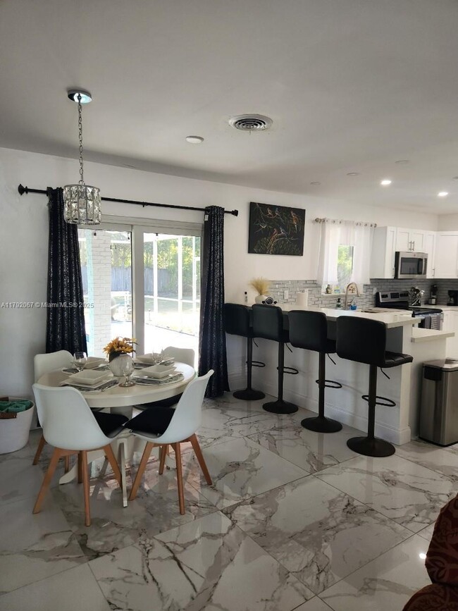 Foto del edificio - 14400 SW 98th Ave