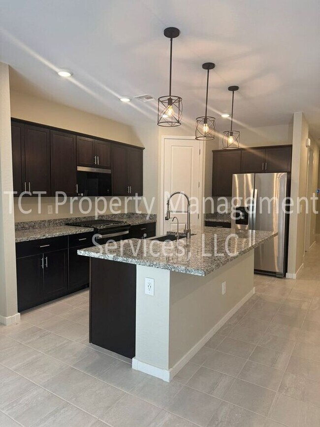 Foto del edificio - Beautiful like new home in San Tan Groves