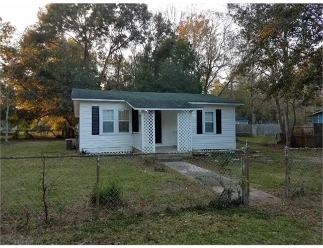 Foto del edificio - 3922 Wiggins Dr