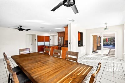 Foto del edificio - 10056 Country Brook Rd