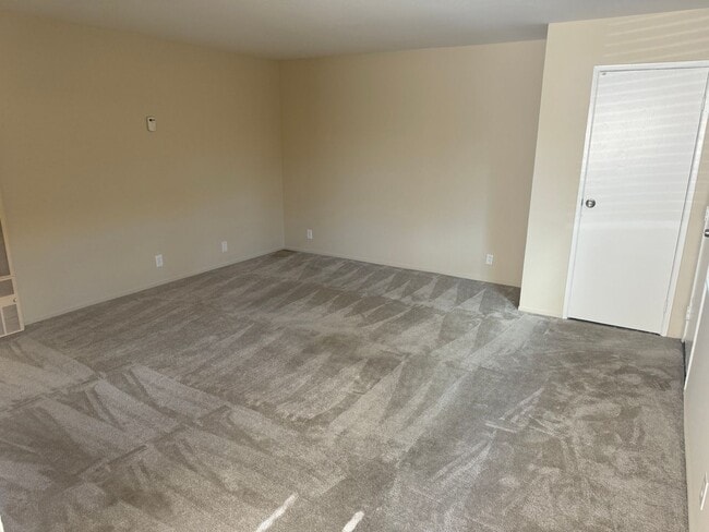 Building Photo - 5748 Via Monte Dr