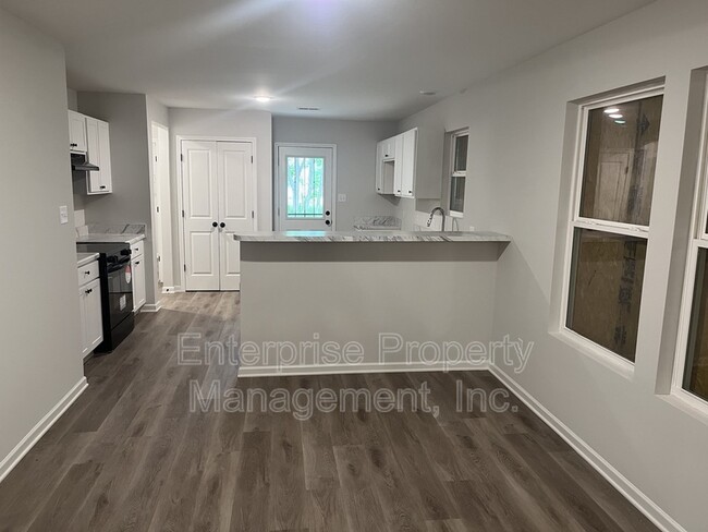 Building Photo - 3020 Benjestown Rd