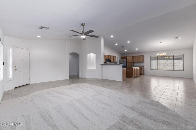 Foto del edificio - 15847 W Saguaro Ln