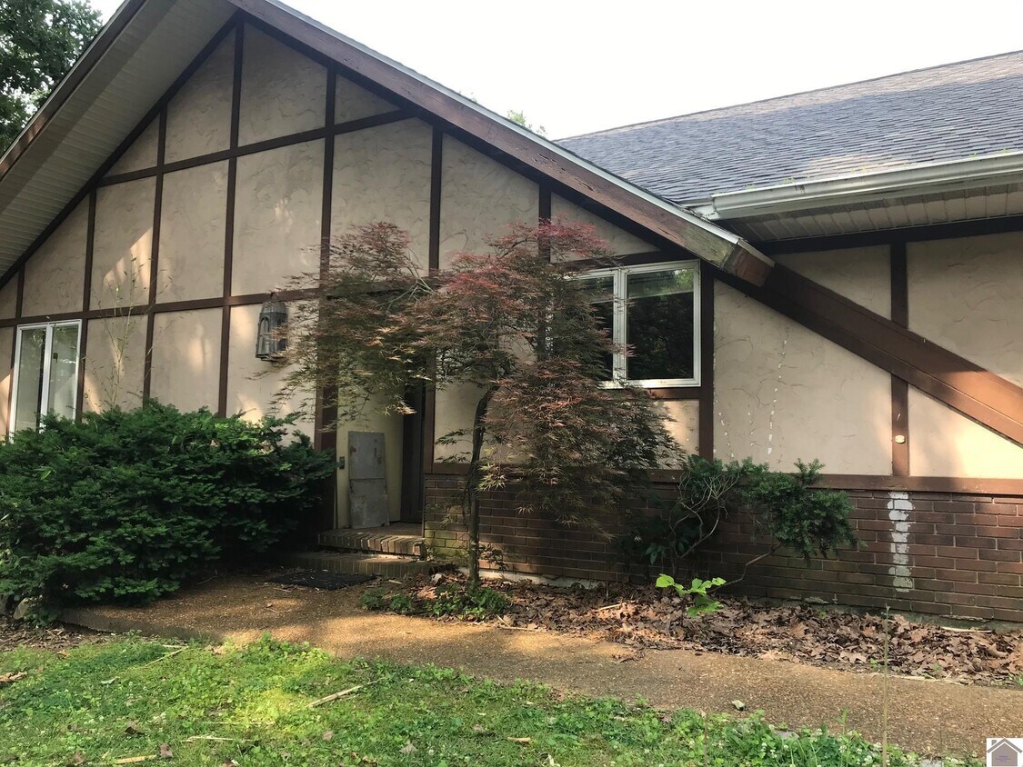 Foto principal - 1075 Friedman Ln