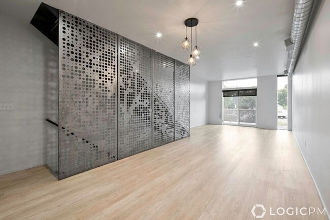 Foto del edificio - 15 E Kensington Ave