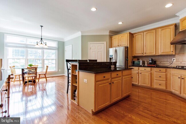 Building Photo - 13894 Lewis Mill Way