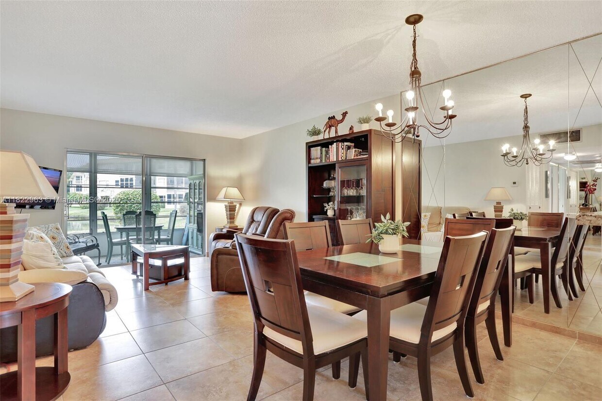 Foto principal - 3401 NW 47th Ave