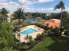 Building Photo - 13120 SW 92nd Ave