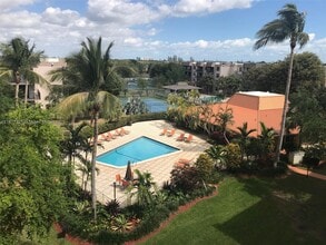 Building Photo - 13120 SW 92nd Ave