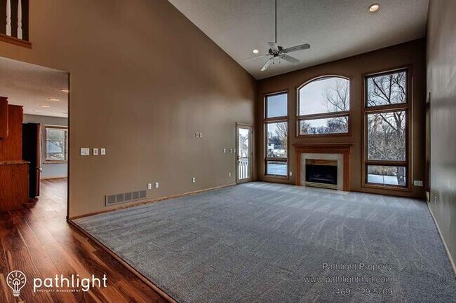 Foto del edificio - 21200 123rd Avenue North, Rogers, MN, 55374