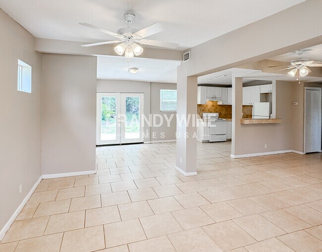 Foto del edificio - 2518 Congaree Dr W