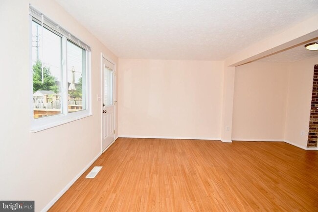 Building Photo - 222 Canfield Terrace