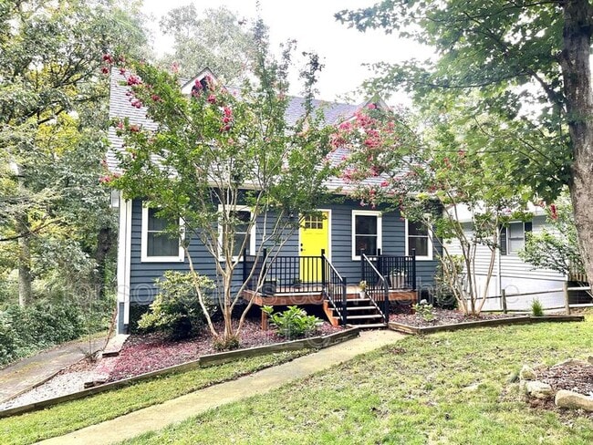 Foto del edificio - 147 Birch Ln