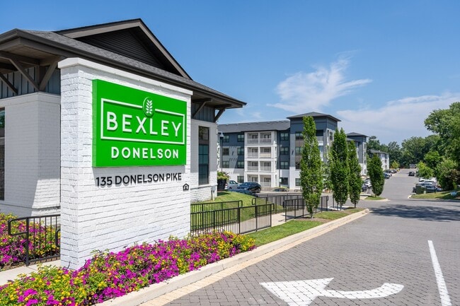 Building Photo - Bexley Donelson