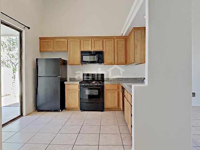 Foto del edificio - 7596 Rising Port Ave