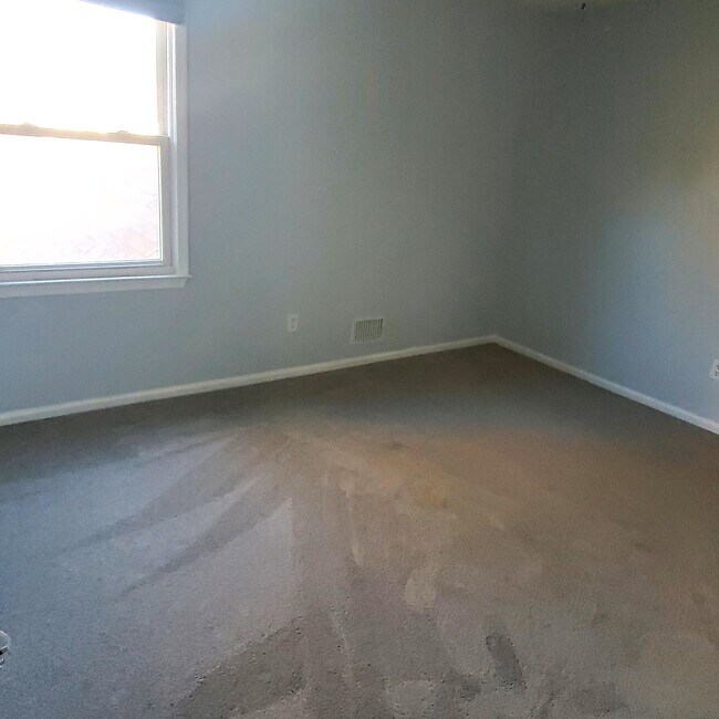 3 Cooper Ct, Freehold, NJ 07728 Townhome Rentals in Freehold NJ