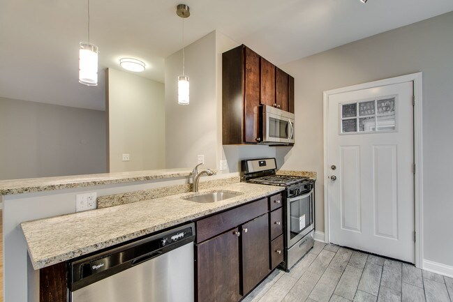 Foto del edificio - 840 E 53rd St