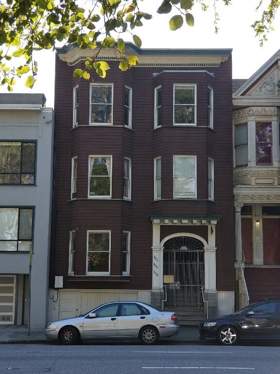 Primary Photo - 1815 Oak St