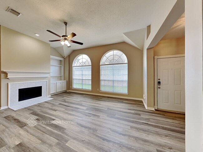 Building Photo - 3831 Princeton Park Ct