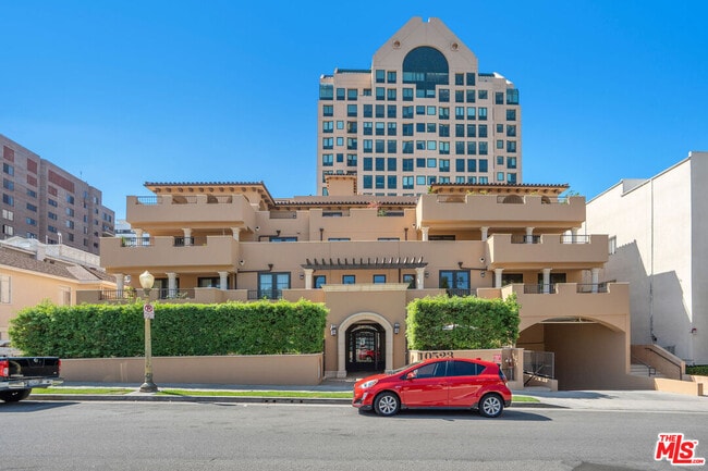 Foto del edificio - 10523 Ashton Ave