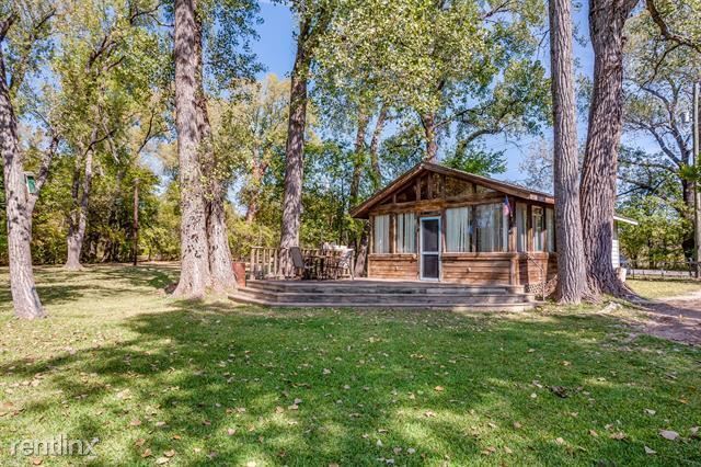 Primary Photo - 1 br, 1 bath House - 2431 E Lake Dr