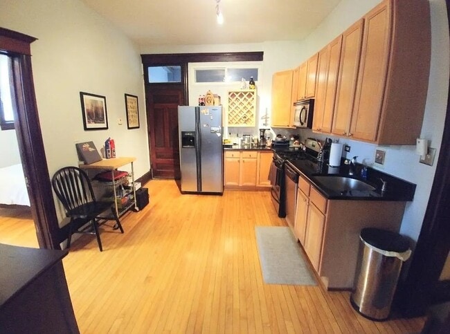 Foto del edificio - 1011 N Washtenaw Ave