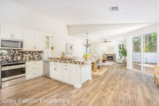 Building Photo - 4 br, 2 bath House - 4151 Corte de la Siena