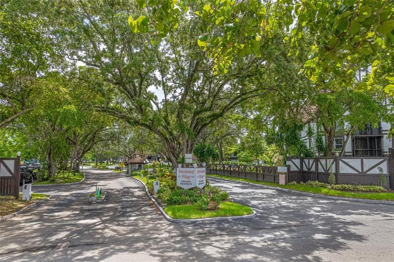 Foto principal - 3760 Inverrary Dr
