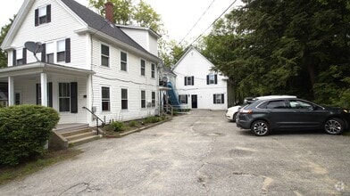 Building Photo - 31 Maple St