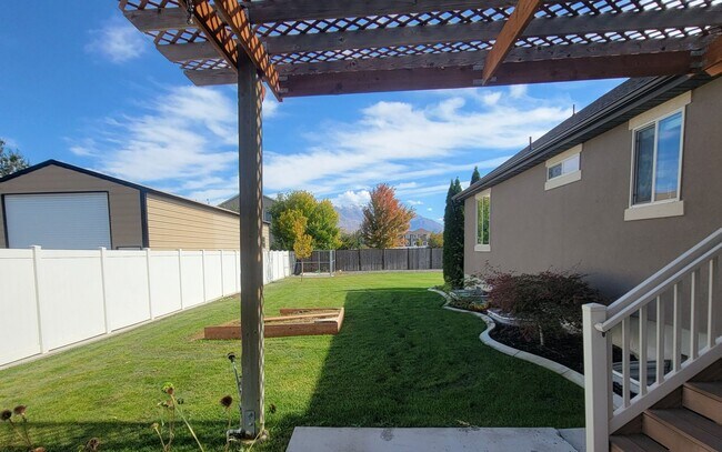 Foto del edificio - Large and Spacious Lehi Home