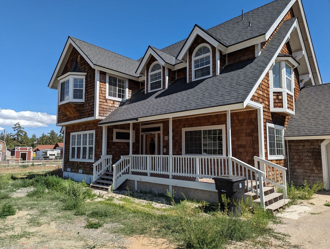 Very large 5 Bedroom Horse Property House Rental in Big Bear, CA