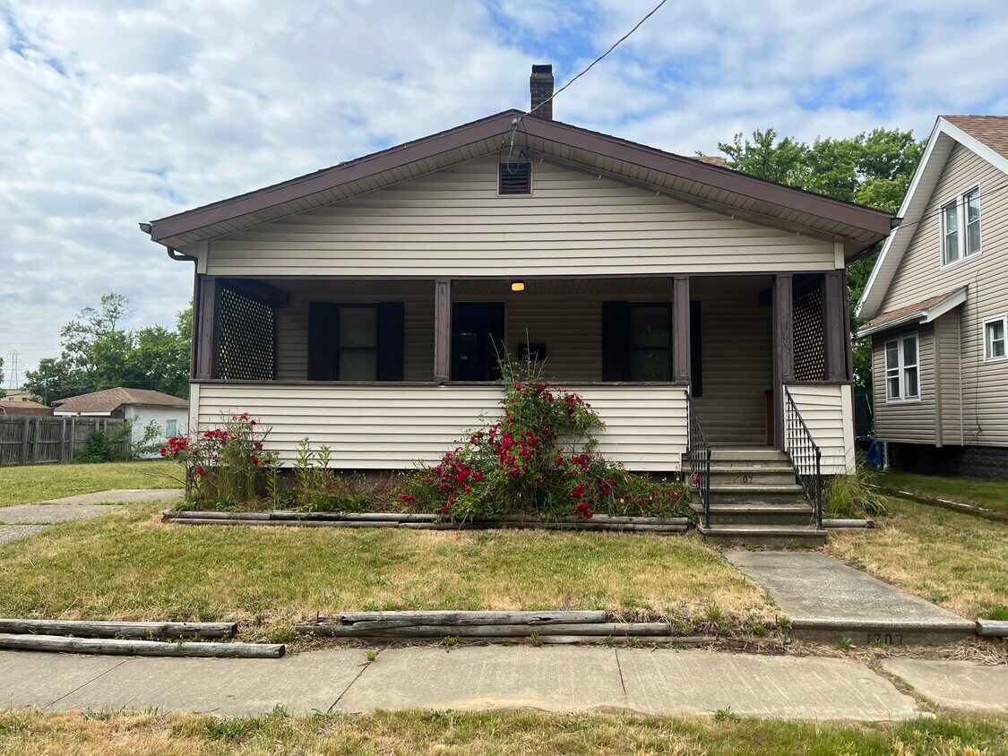 1307 Tampa Ave, Akron, OH 44314 House Rental in Akron, OH