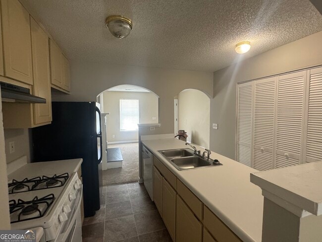 Building Photo - 116 Pointe Ct