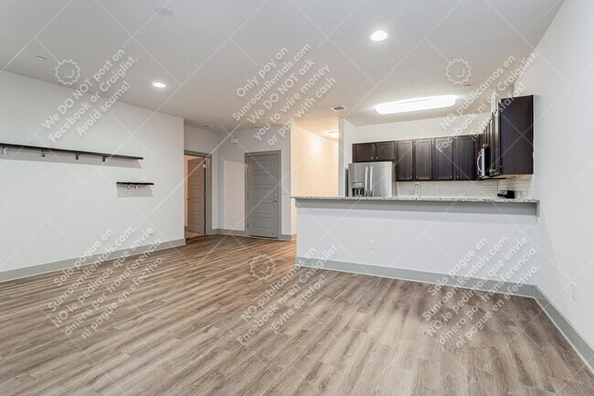 Foto del edificio - 12292 Mulligan Glen Ct