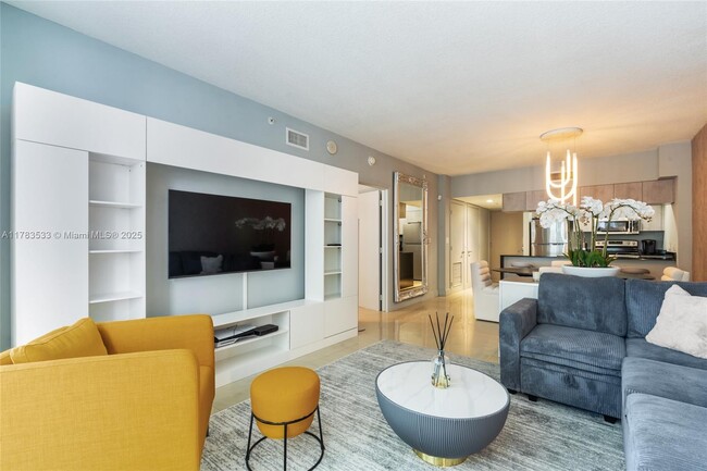 Foto del edificio - 1750 N Bayshore Dr