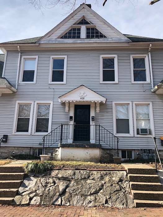 1 Bedroom 1 Bath Apartment - 1108 George