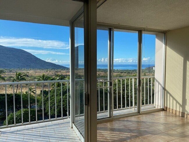 Foto del edificio - Makaha Valley Towers
